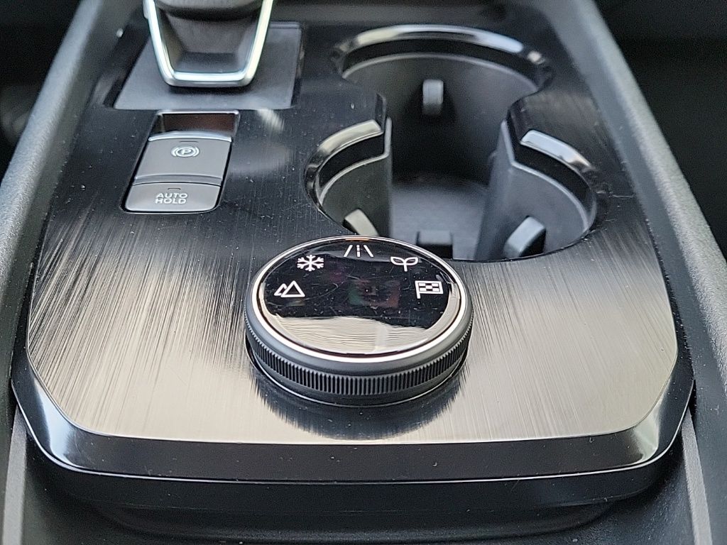 Thumbnail: 2023 Nissan Rogue - 26