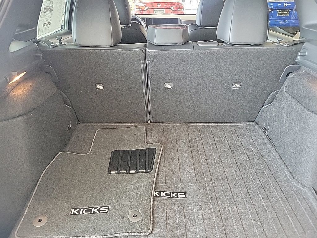 Thumbnail: 2025 Nissan Kicks - 16