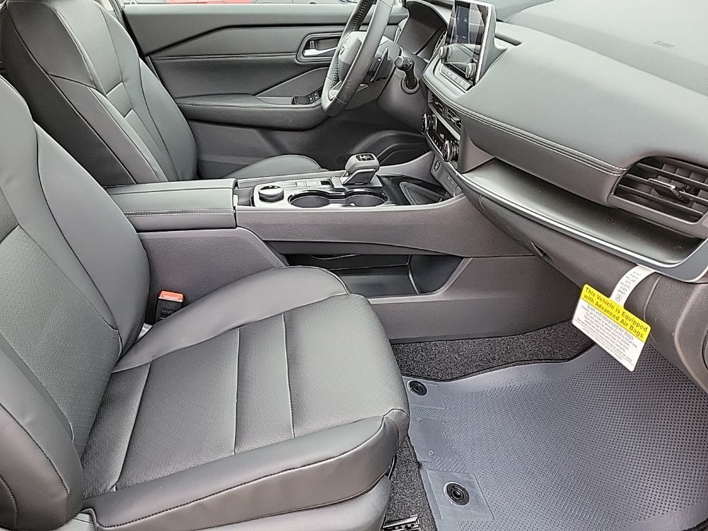 Thumbnail: 2026 Nissan Rogue - 16