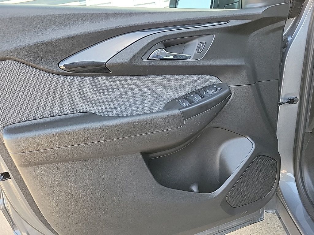 Thumbnail: 2021 Chevrolet TrailBlazer - 20