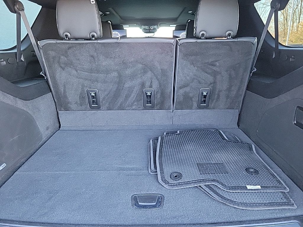 Thumbnail: 2023 Cadillac Escalade - 25