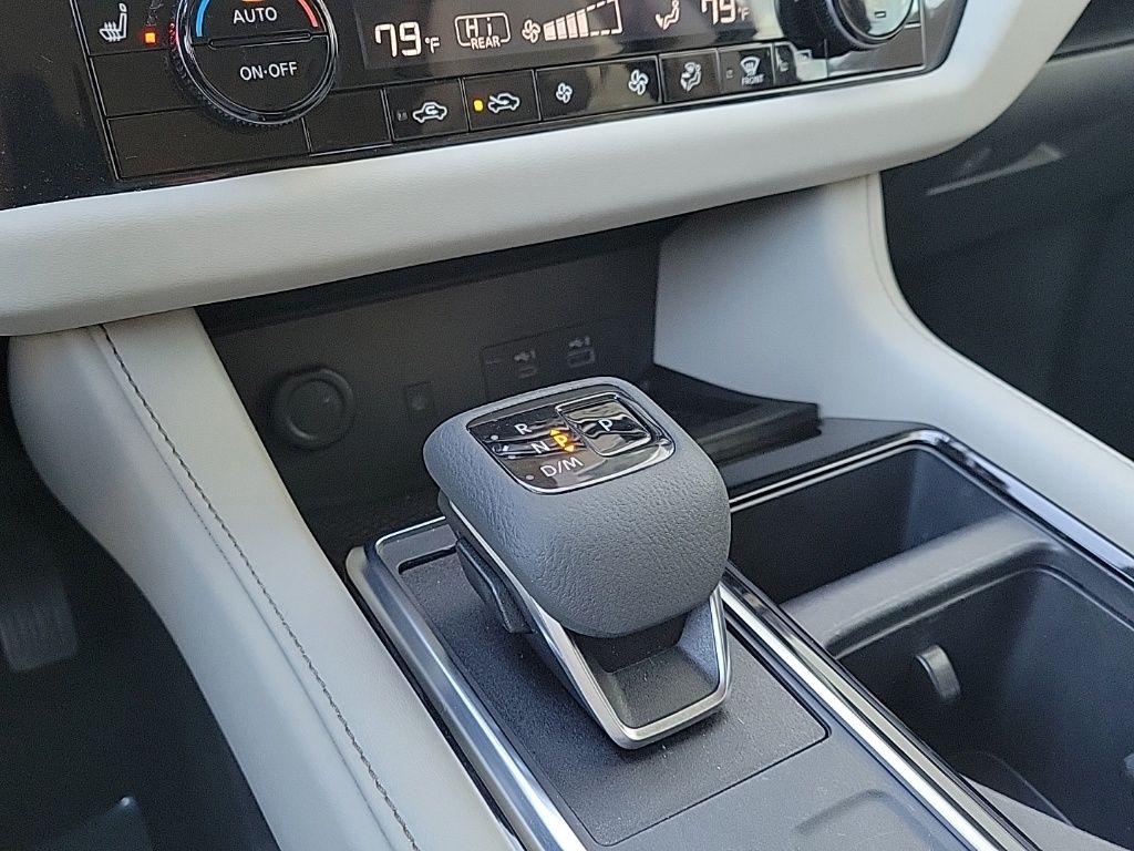 Thumbnail: 2023 Nissan Pathfinder - 31