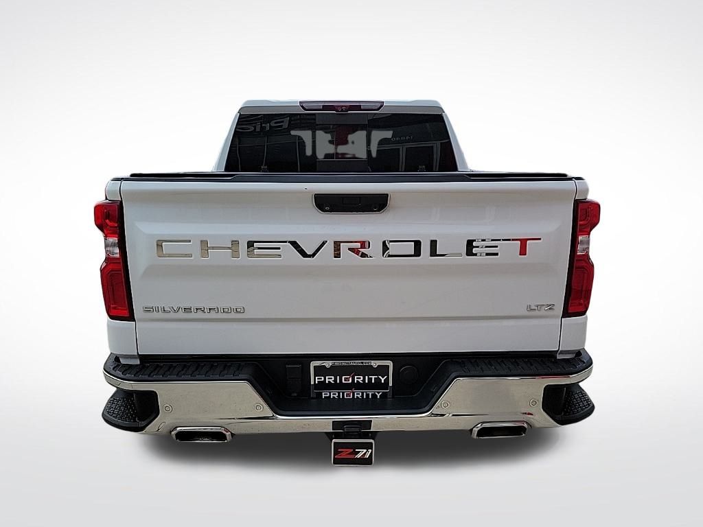 Thumbnail: 2022 Chevrolet Silverado 1500 - 4
