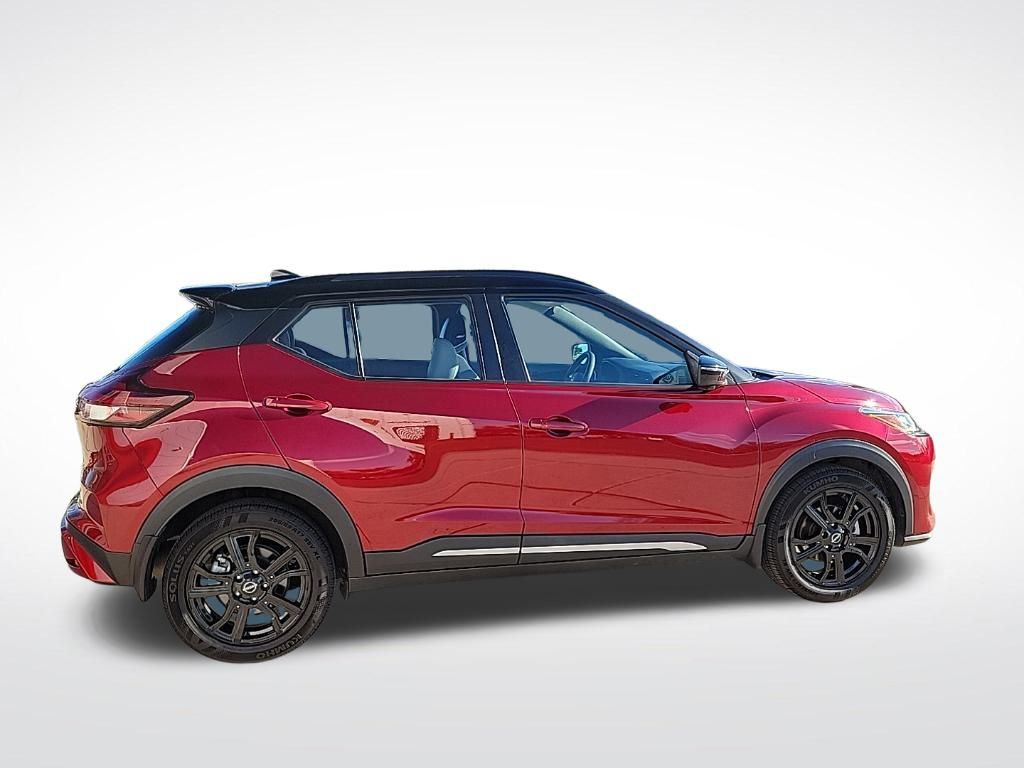 Thumbnail: 2022 Nissan Kicks - 6