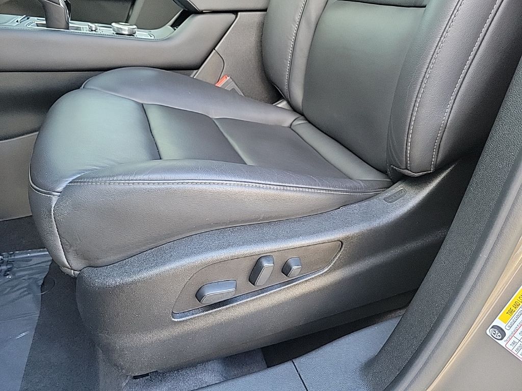 Thumbnail: 2020 Cadillac XT4 - 21