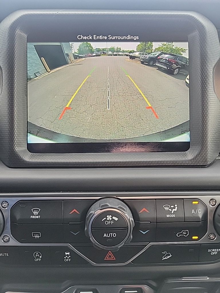2018 Jeep Wrangler Unlimited Sahara 25