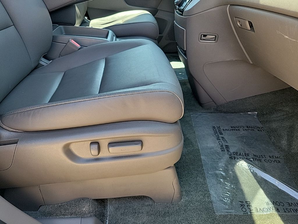 Thumbnail: 2016 Honda Odyssey - 14