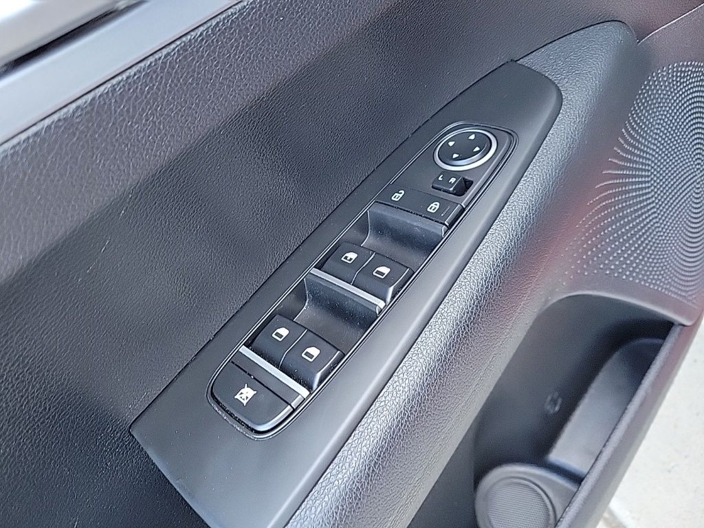 Thumbnail: 2023 Kia Forte - 29