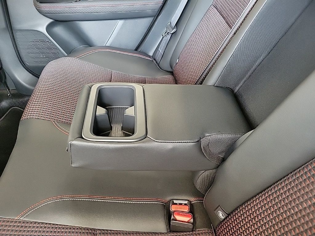 Thumbnail: 2025 Nissan Kicks - 17