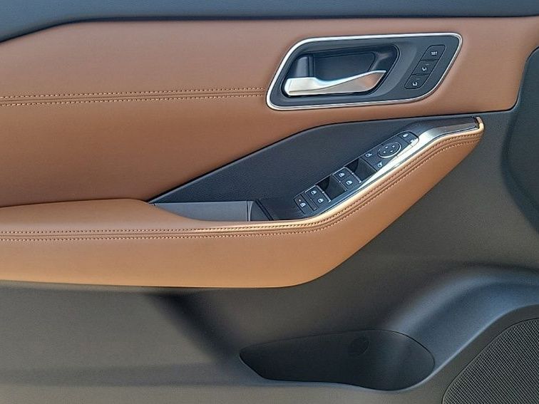 Thumbnail: 2025 Nissan Rogue - 24
