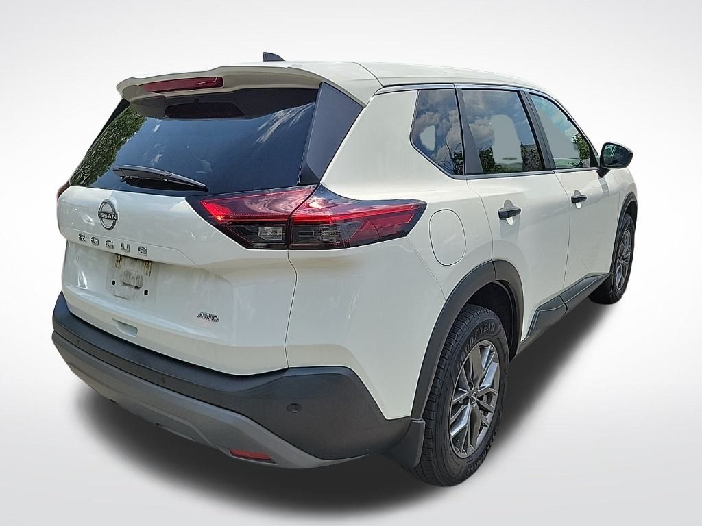Thumbnail: 2023 Nissan Rogue - 5