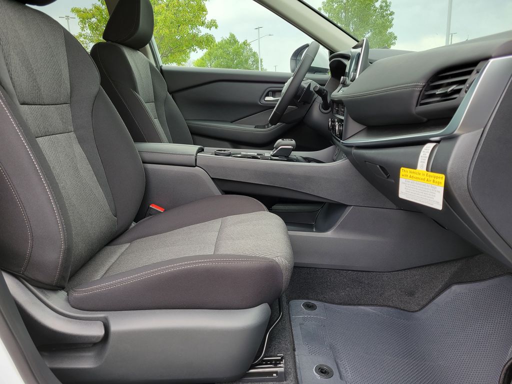 Thumbnail: 2026 Nissan Rogue - 16