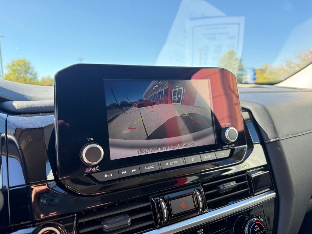 Thumbnail: 2024 Nissan Pathfinder - 21