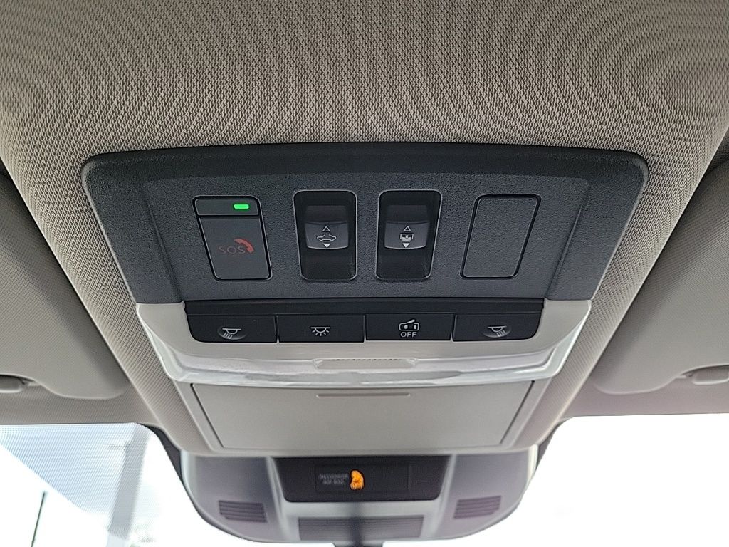 Thumbnail: 2023 Nissan Rogue - 31