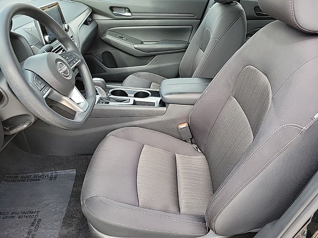 Thumbnail: 2024 Nissan Altima - 10