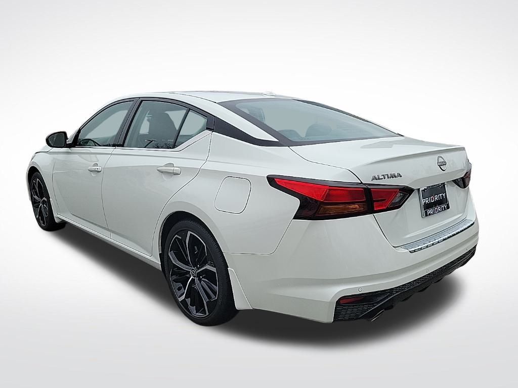 Thumbnail: 2023 Nissan Altima - 3