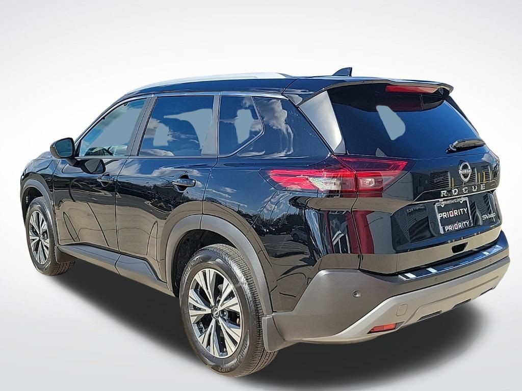 Thumbnail: 2023 Nissan Rogue - 3