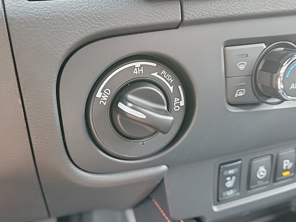 Thumbnail: 2026 Nissan Frontier - 31