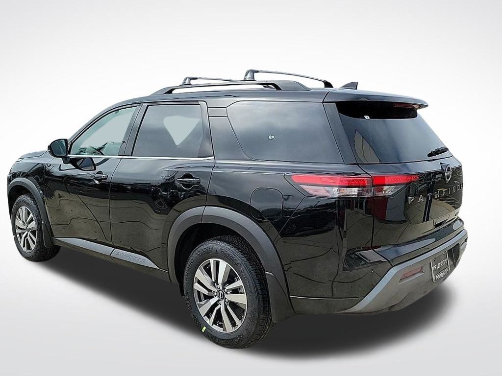 Thumbnail: 2026 Nissan Pathfinder - 3