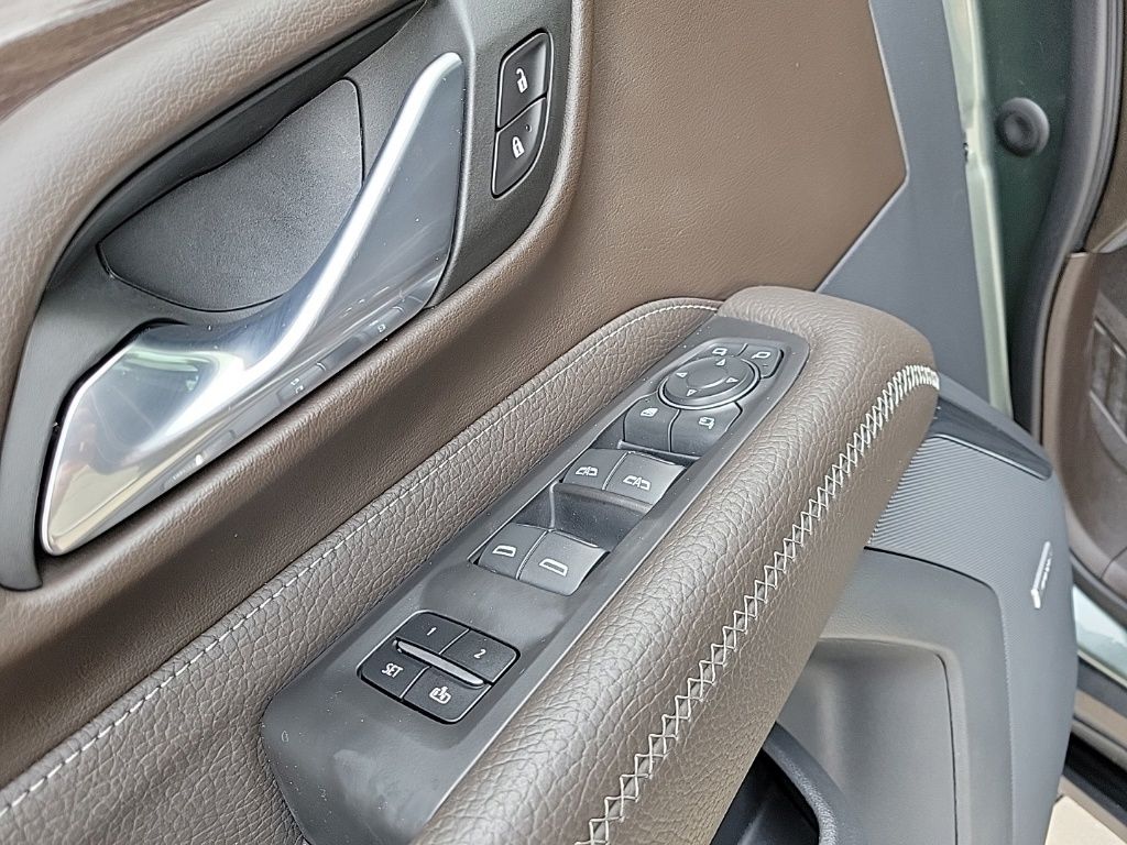 Thumbnail: 2023 GMC Yukon XL - 35