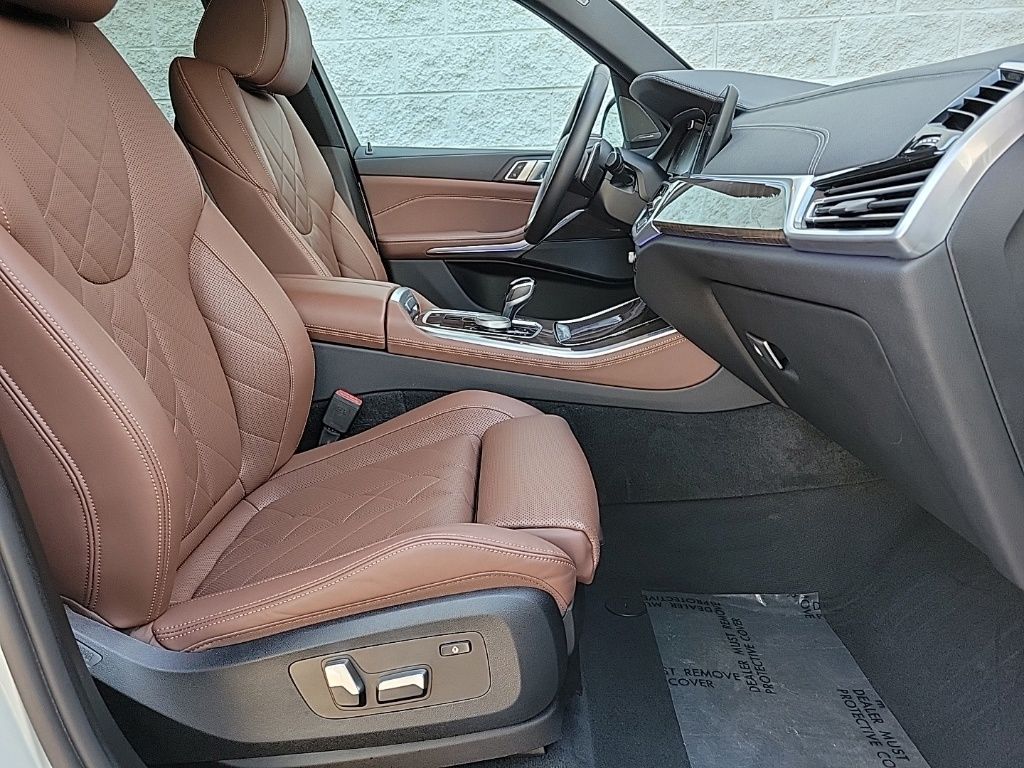 Thumbnail: 2023 BMW X5 - 14