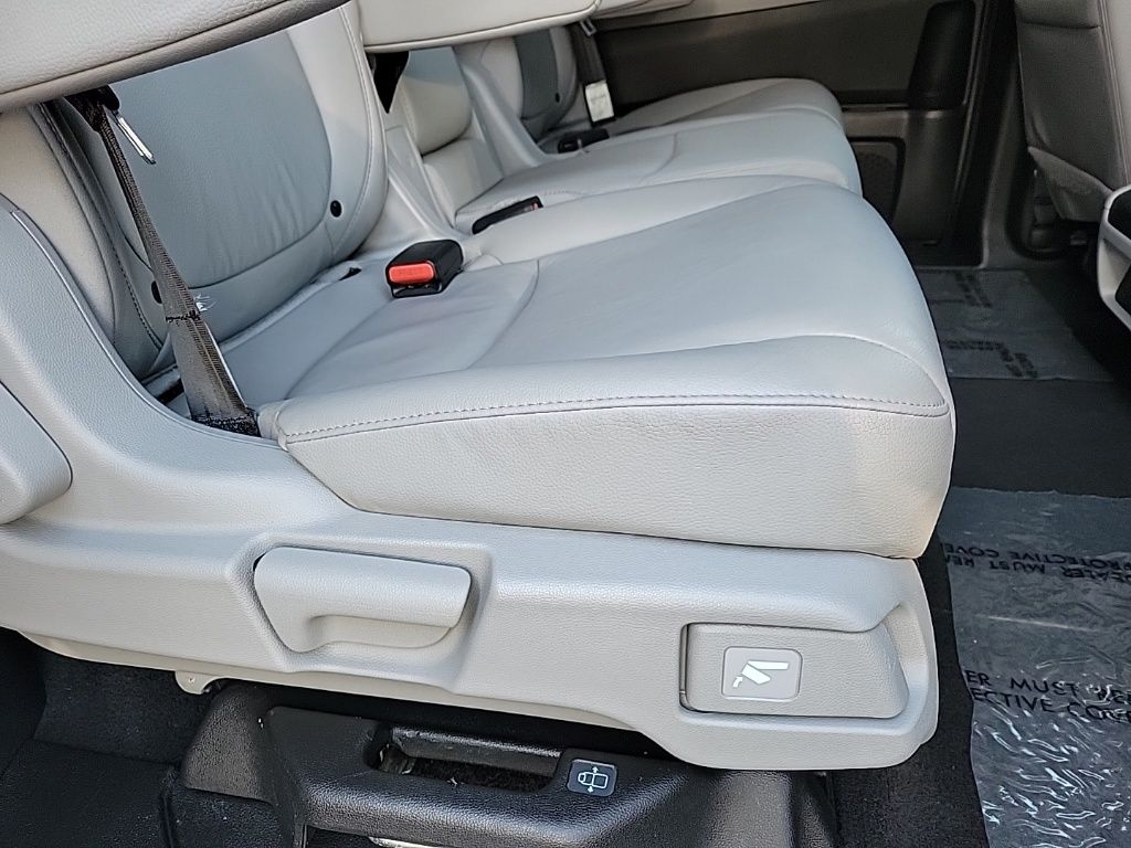 Thumbnail: 2019 Honda Odyssey - 15