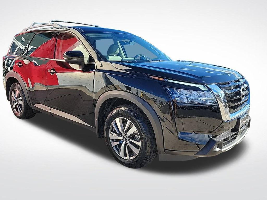 Thumbnail: 2024 Nissan Pathfinder - 8