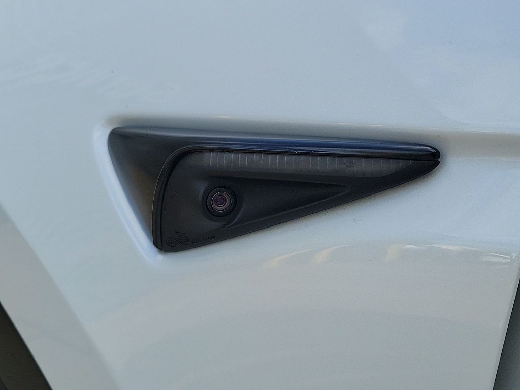 Thumbnail: 2022 Tesla Model Y - 27
