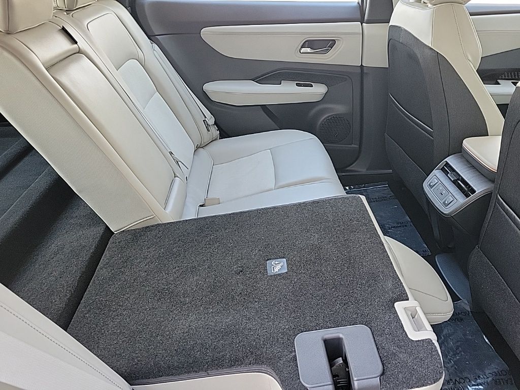 Thumbnail: 2024 Nissan Ariya - 15