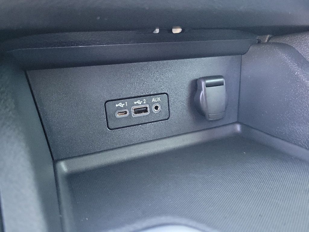 Thumbnail: 2023 Nissan Sentra - 25