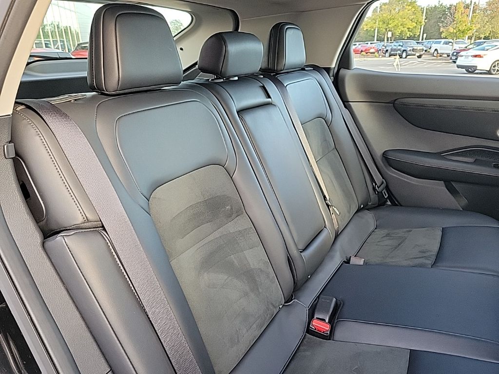 Thumbnail: 2023 Nissan Ariya - 16