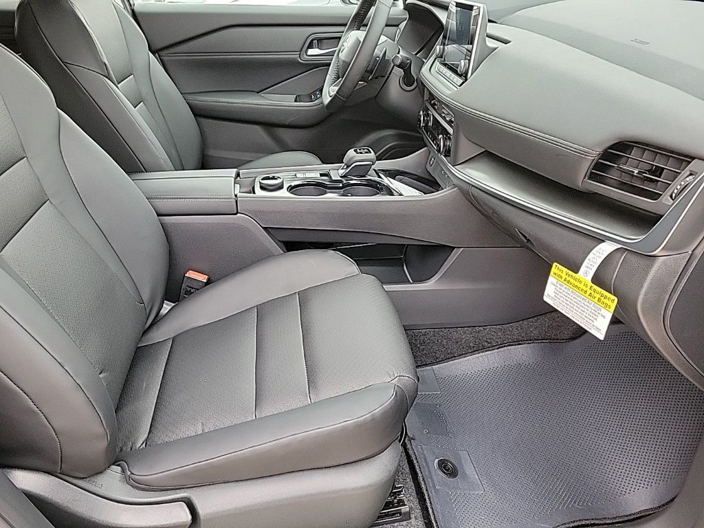 Thumbnail: 2026 Nissan Rogue - 17