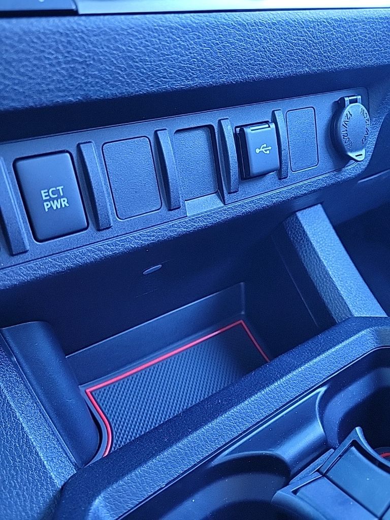 Thumbnail: 2023 Toyota Tacoma - 33