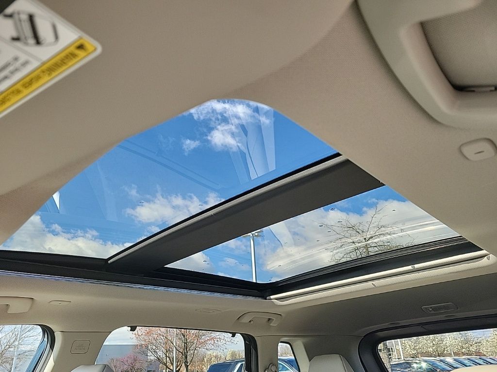 Thumbnail: 2023 Nissan Rogue - 32