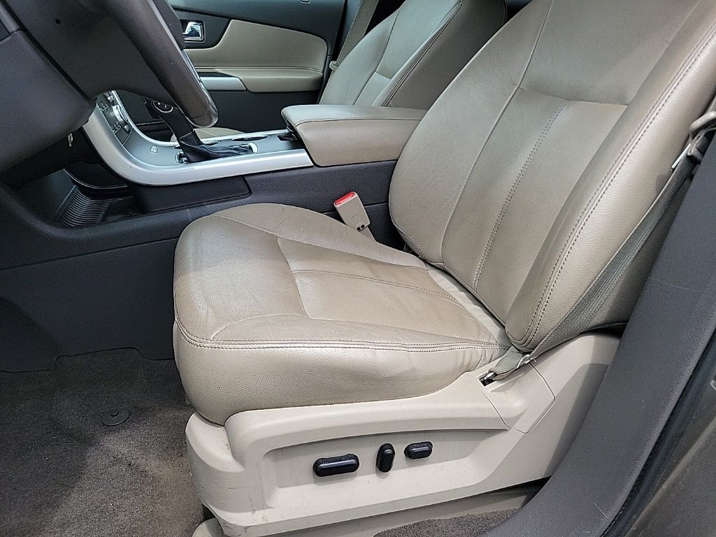 2013 Ford Edge SEL 19