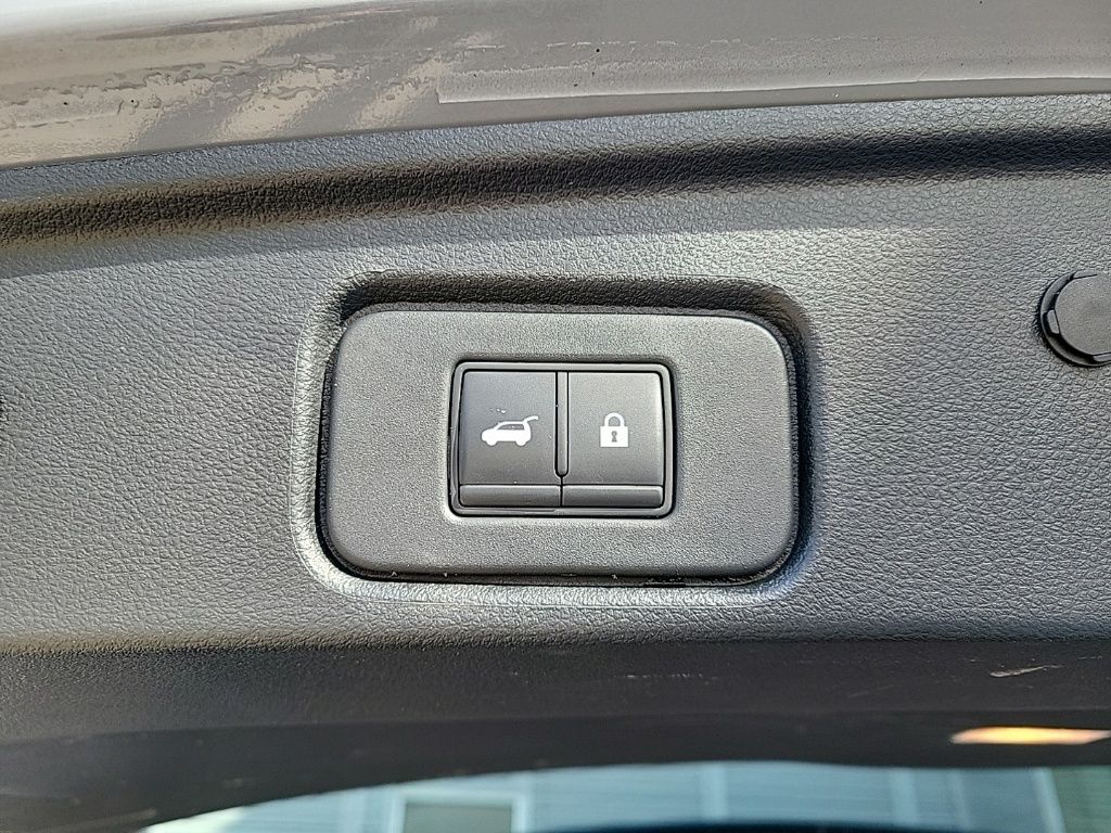 Thumbnail: 2023 Nissan Pathfinder - 21