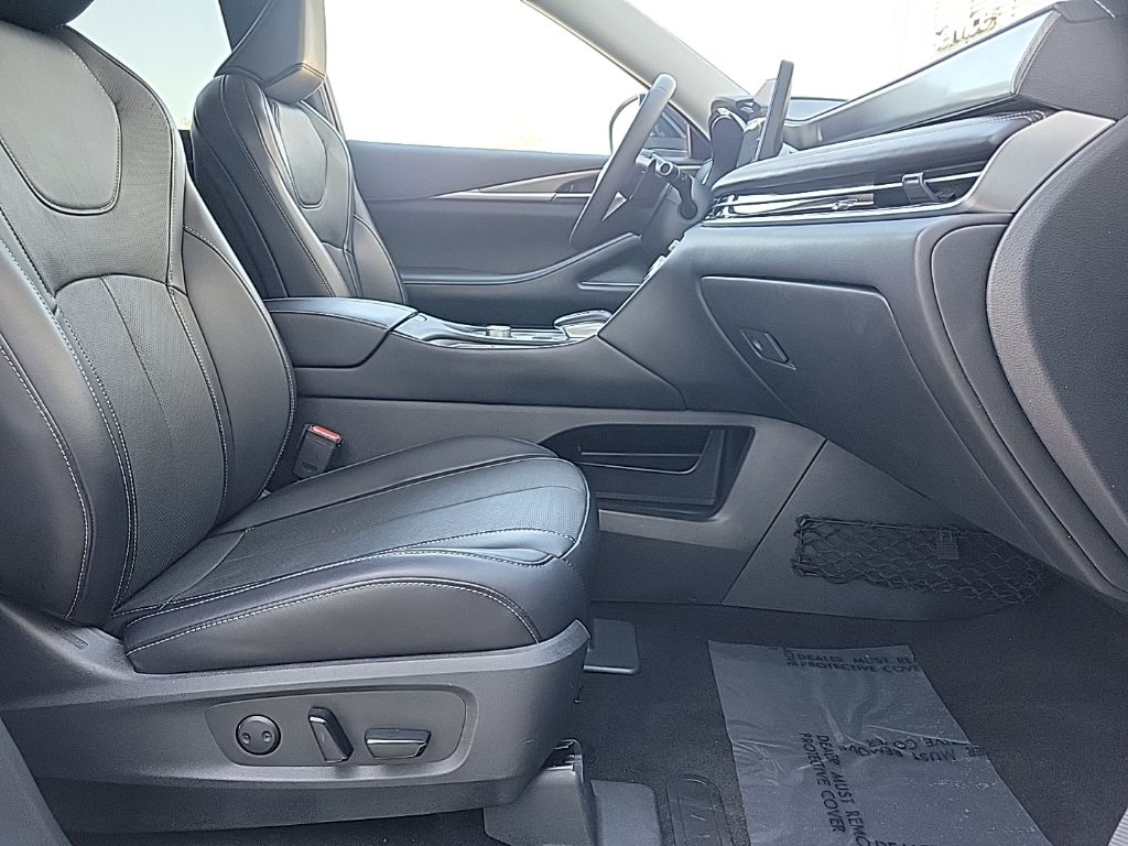 Thumbnail: 2023 INFINITI QX60 - 20
