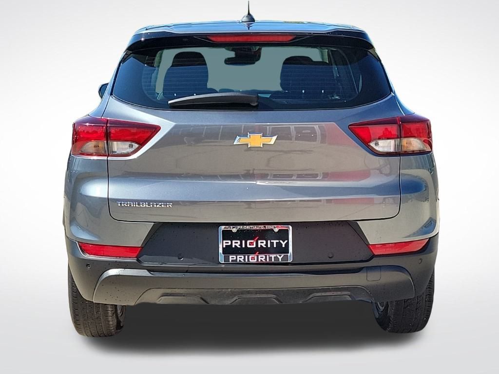 Thumbnail: 2021 Chevrolet TrailBlazer - 4