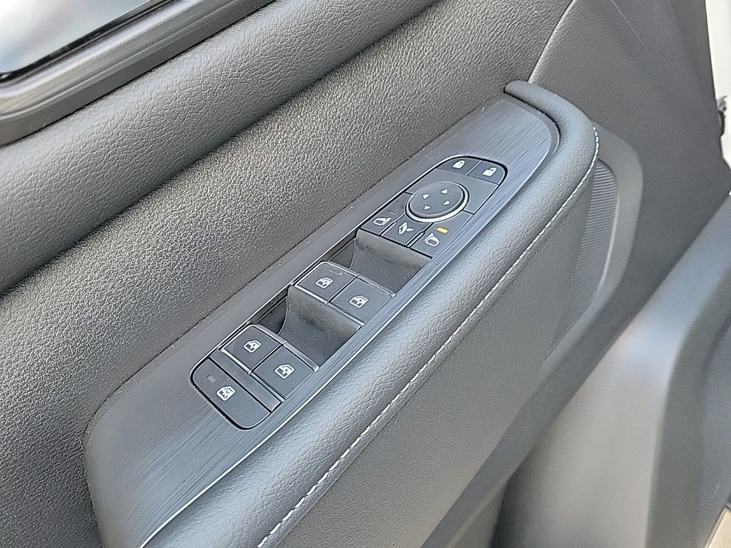 Thumbnail: 2026 Nissan Armada - 35