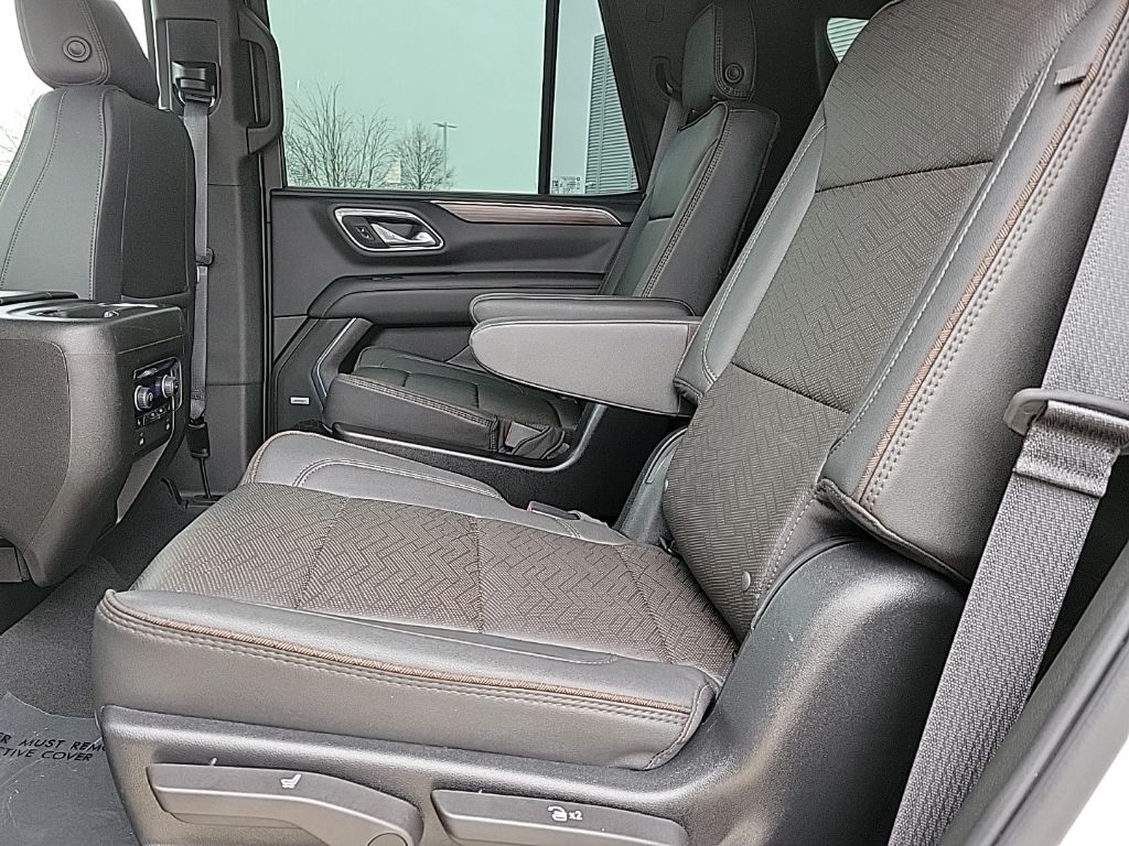 Thumbnail: 2023 Chevrolet Tahoe - 17