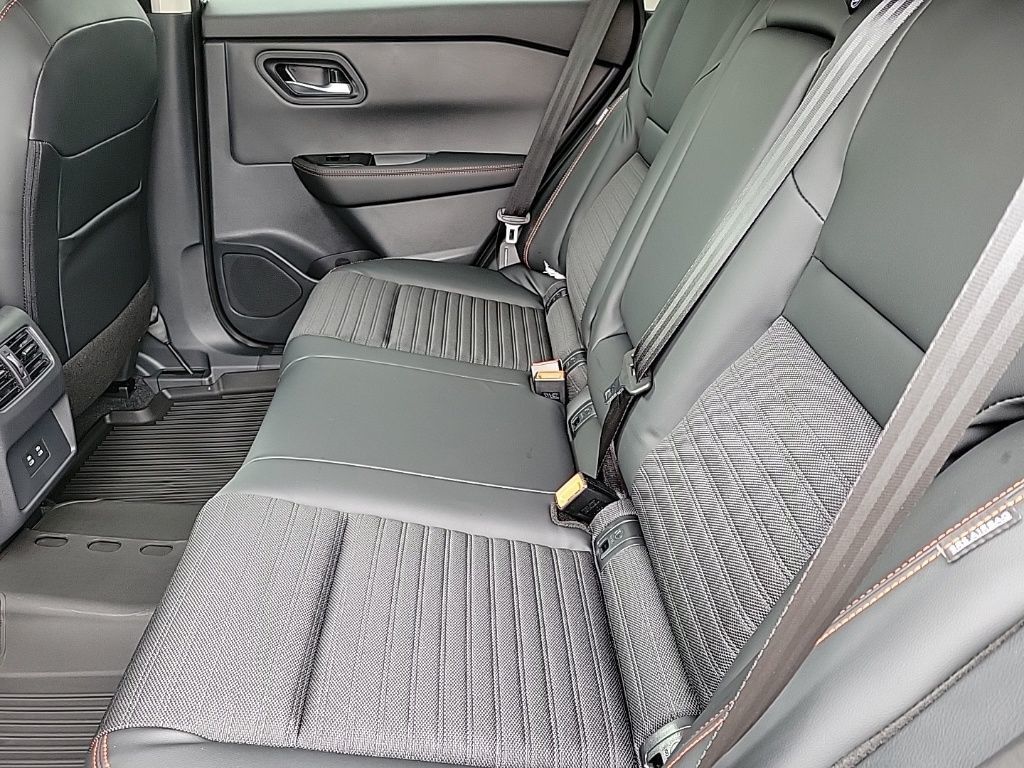 Thumbnail: 2026 Nissan Rogue - 16