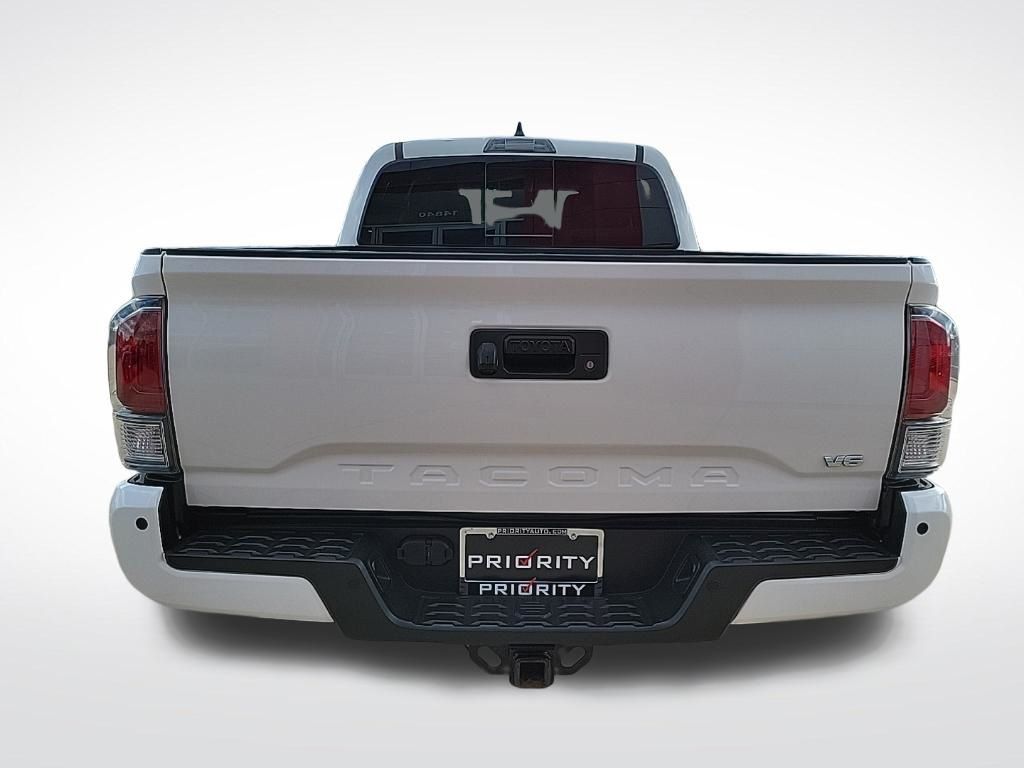 Thumbnail: 2022 Toyota Tacoma - 4