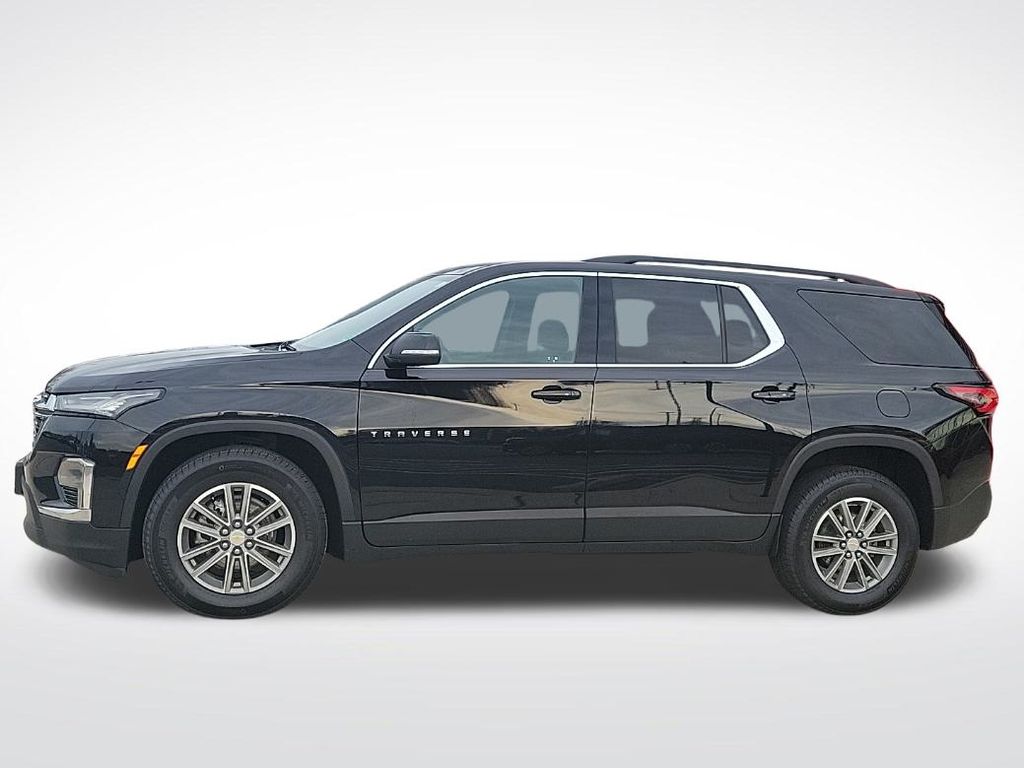 Thumbnail: 2023 Chevrolet Traverse - 2