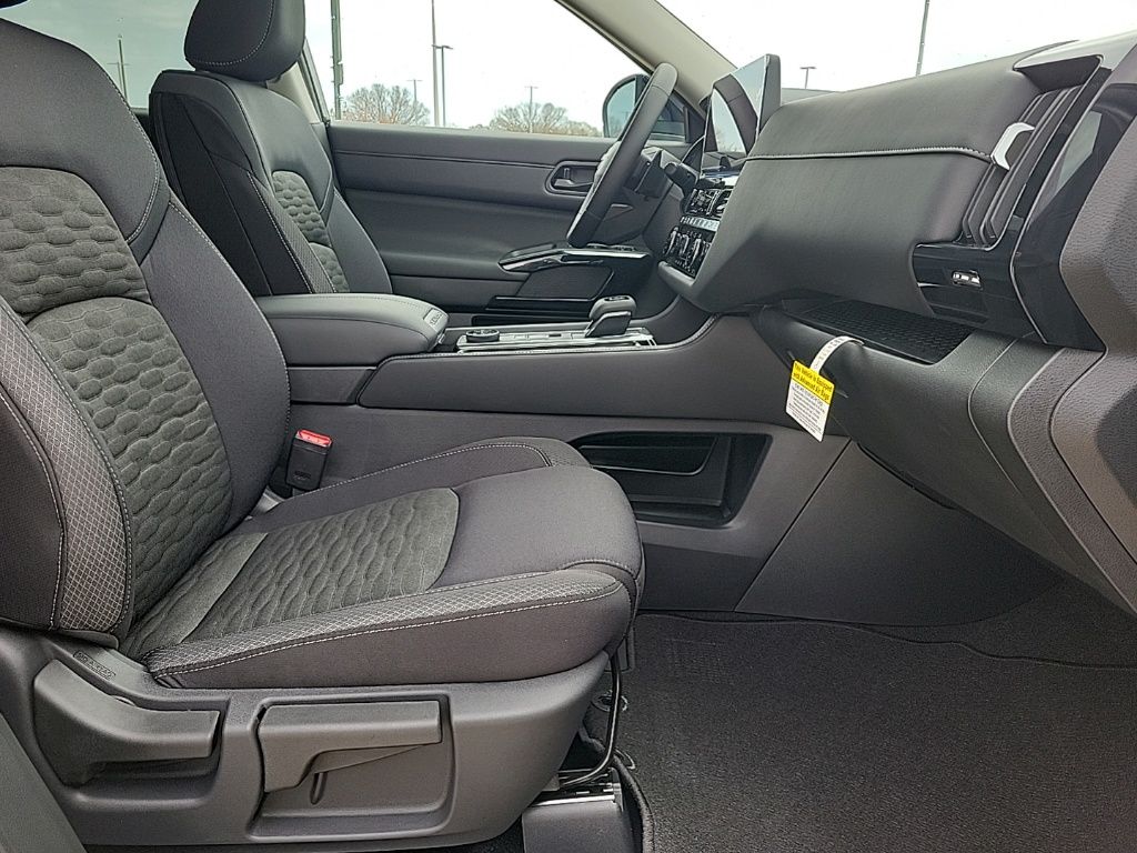 Thumbnail: 2026 Nissan Pathfinder - 19