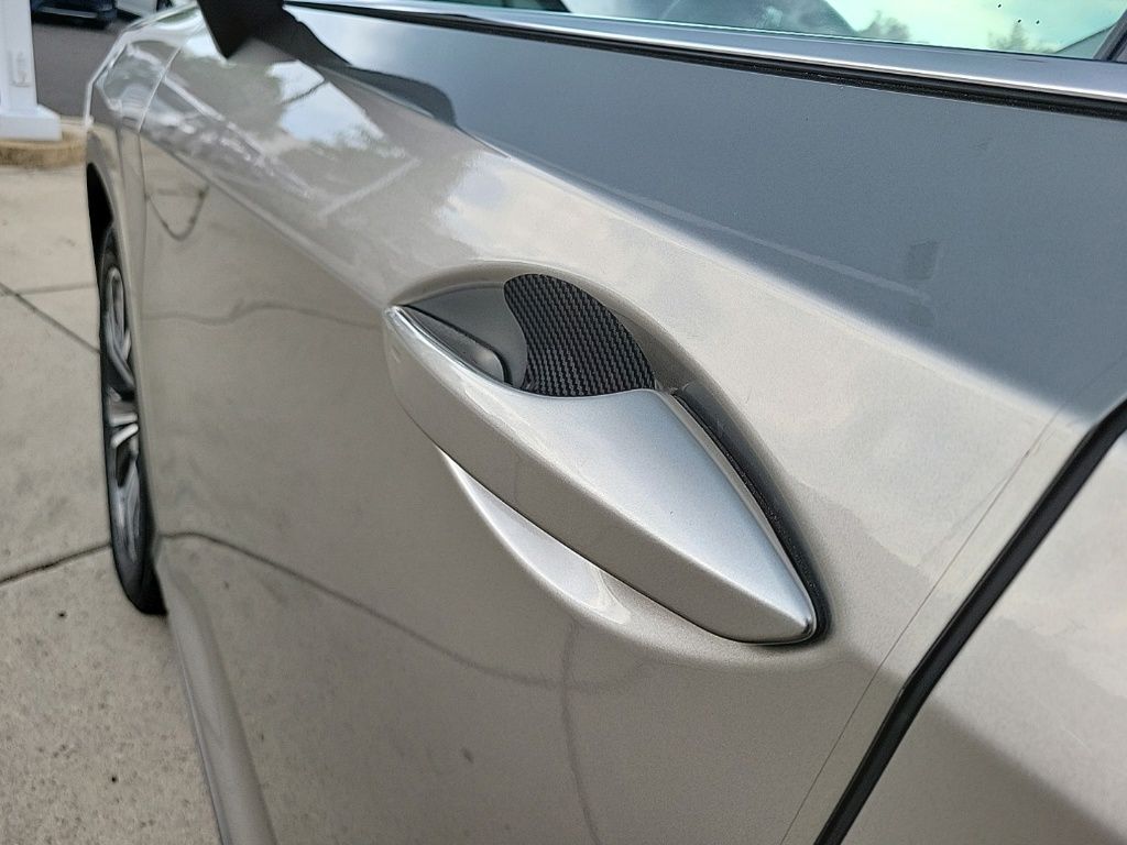 Thumbnail: 2019 Lexus RX - 9