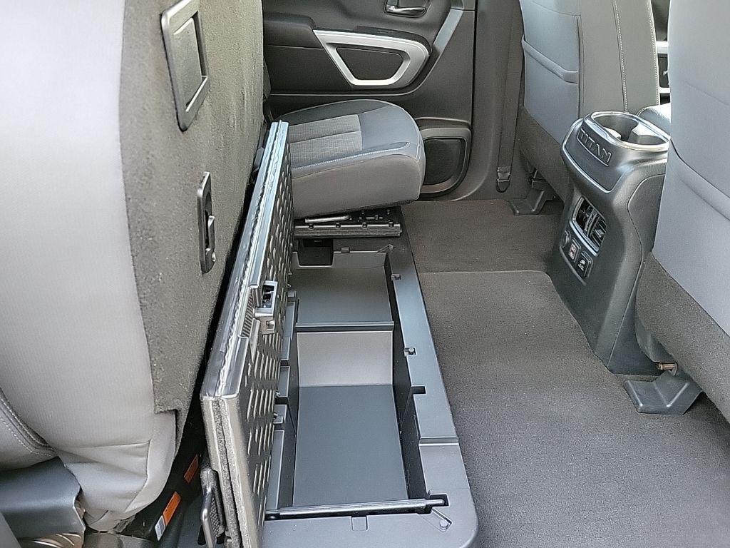 Thumbnail: 2021 Nissan Titan - 19