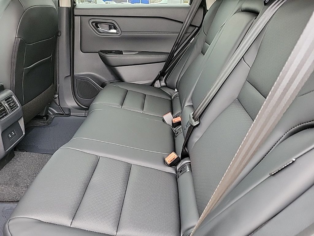 Thumbnail: 2026 Nissan Rogue - 14