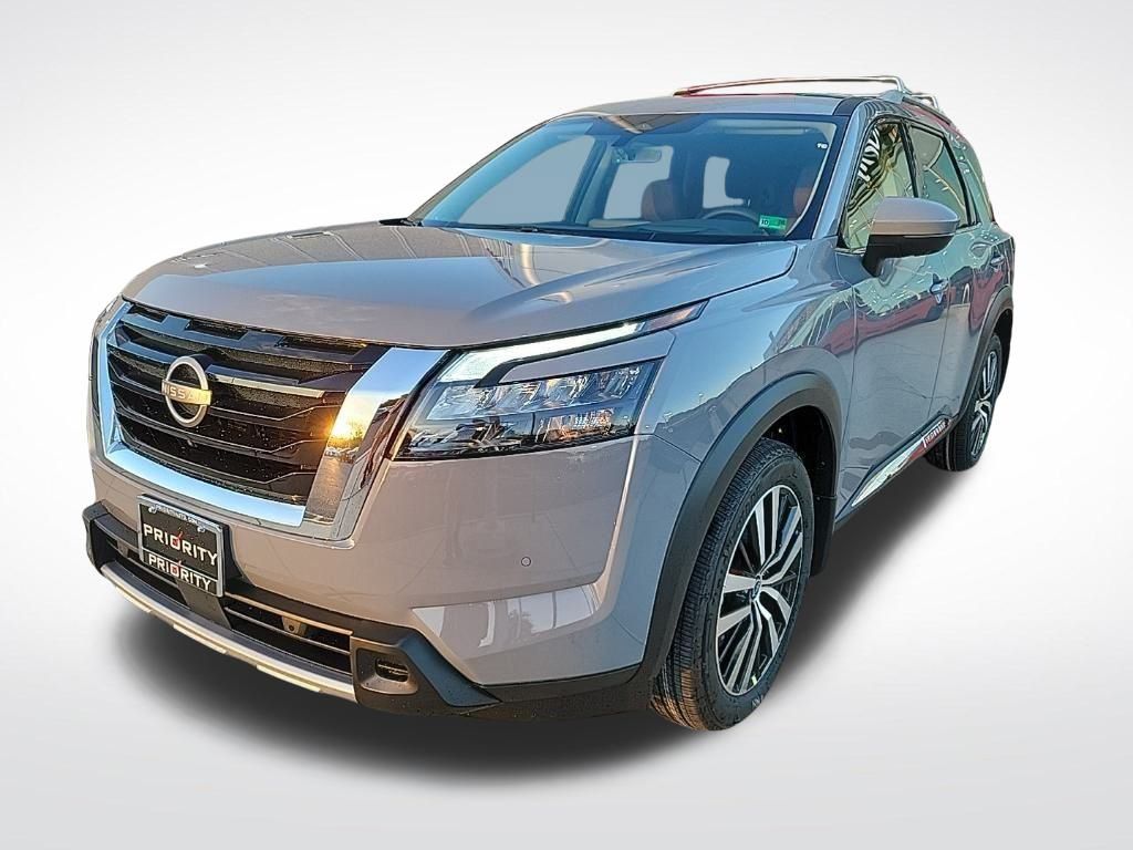 Thumbnail: 2025 Nissan Pathfinder - 1