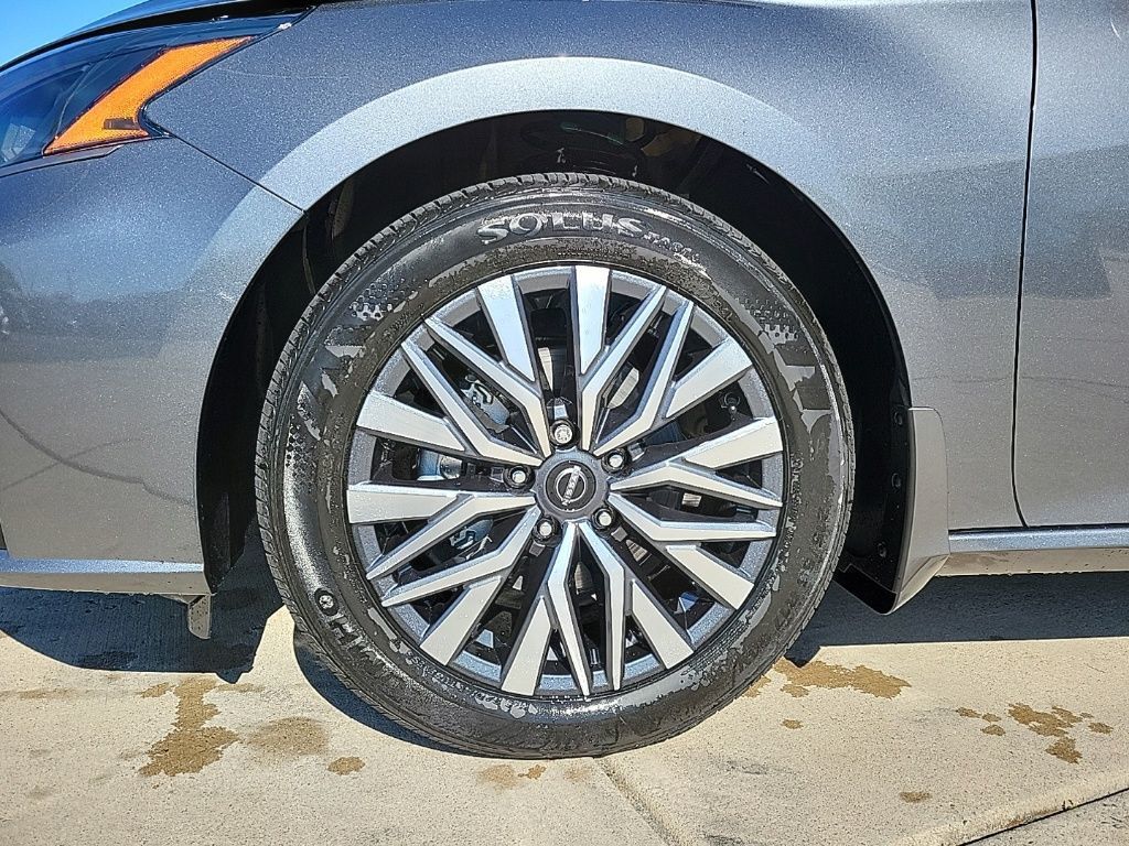 Thumbnail: 2026 Nissan Altima - 8
