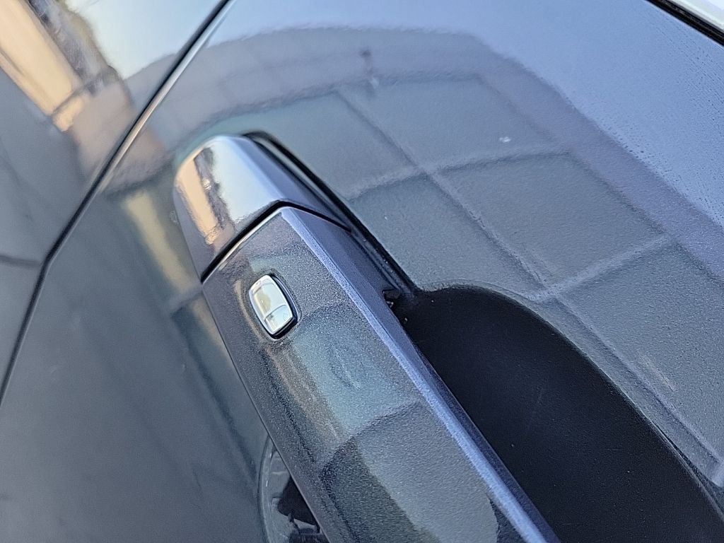 Thumbnail: 2022 Chevrolet Malibu - 11